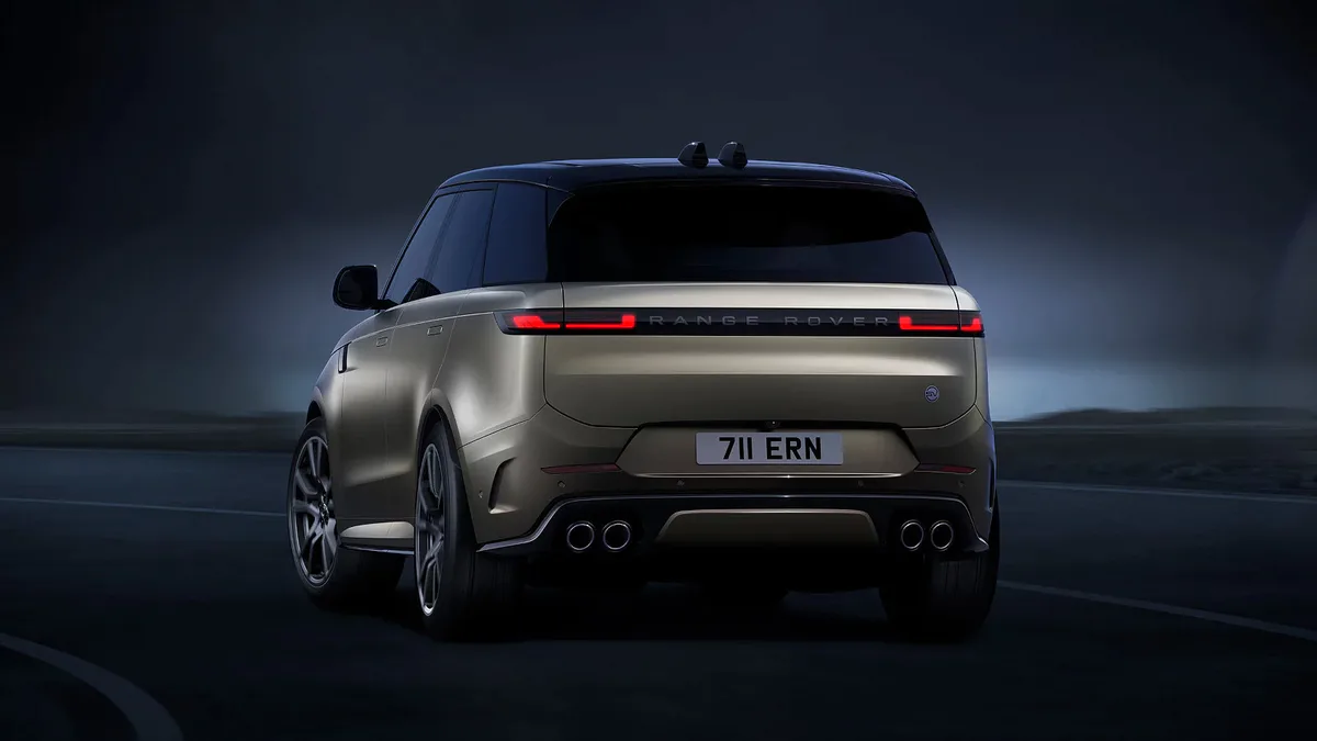 Land Rover, lüks SUV segmentindeki iddiasını bir adım ileri taşıyarak