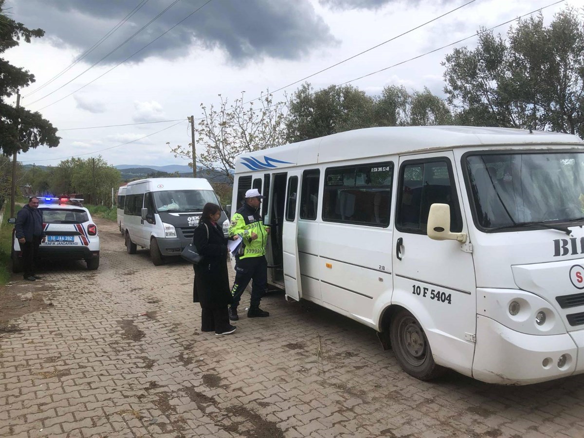 Balıkesir’de çocuk ve gençlerin güvenliğini sağlamak amacıyla okul çevreleri ile