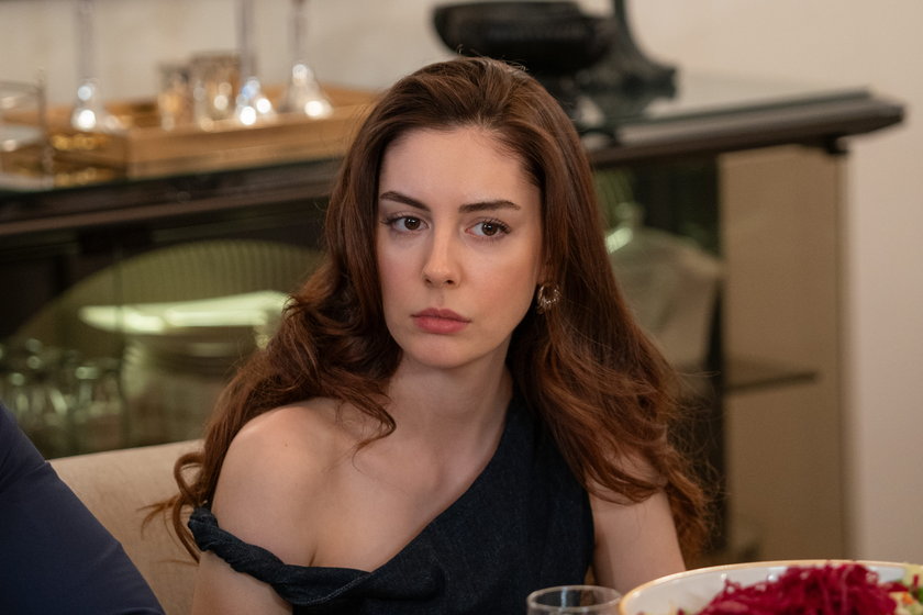 Kızılcık Şerbeti 136. Bölümde Neler Oldu? 2ad05fbbbae36dc1f2347fa073a5b5c1 840 - Marmara Bölge Gazetesi