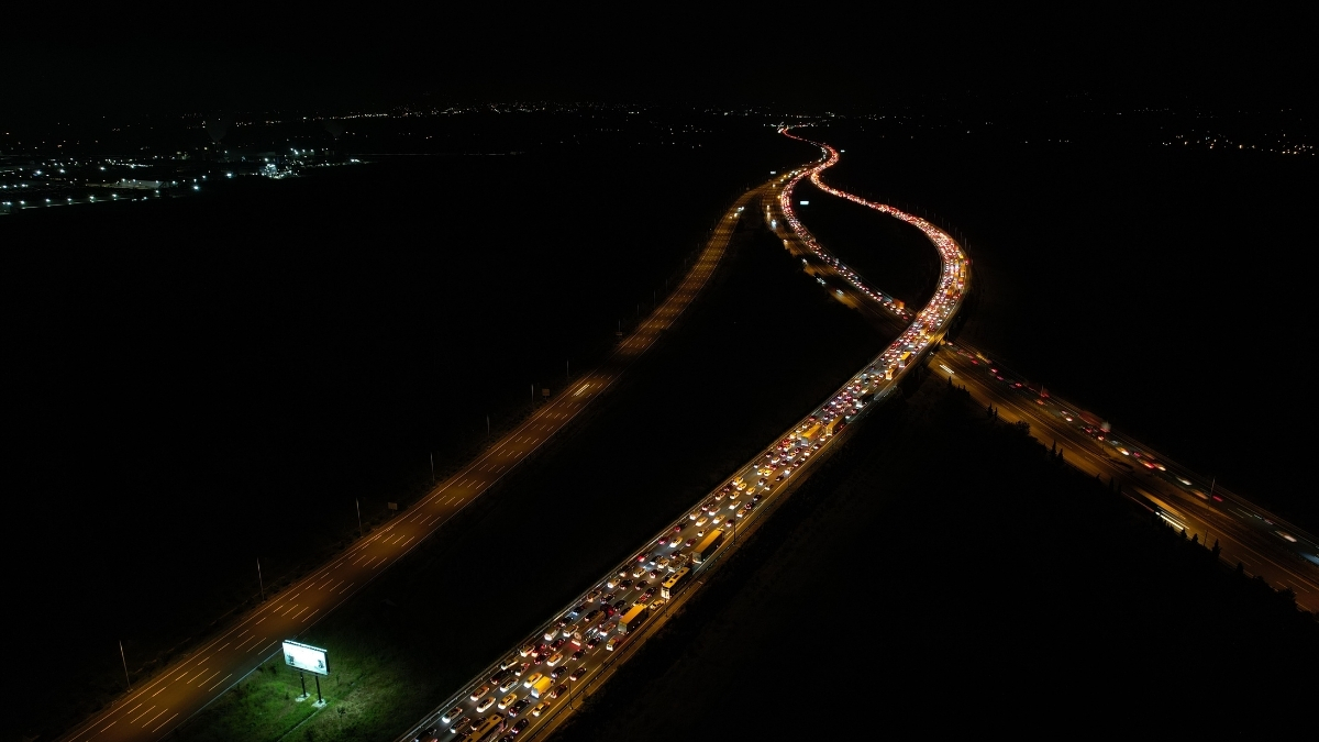 Bayram Öncesi Yola Çıkacaklar Dikkat! Bu Otoyollarda Trafik Kitlendi… 62 - Marmara Bölge Gazetesi