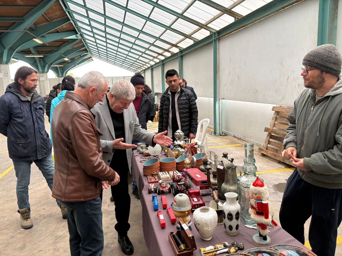 Kapalı Pazar Yerinde Antika Pazarı Yoğun İlgi Gördü 683808120 18358350004225400 307394879992892362 n - Marmara Bölge Gazetesi