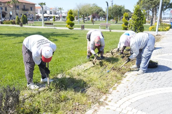 Burhaniye’de Baştan Aşağı Yenileniyor 686102542 1440355751464122 3837198862962876970 n - Marmara Bölge Gazetesi