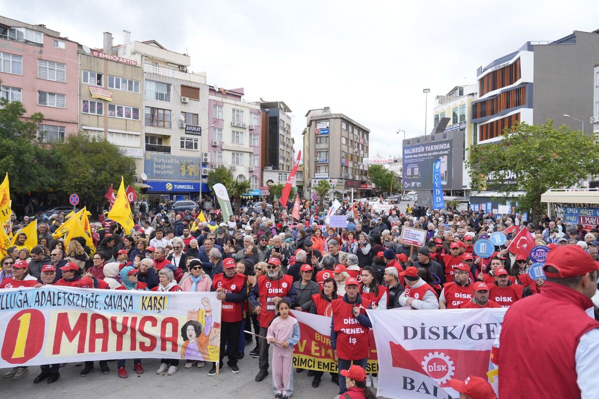 Burhaniye’de 1 Mayıs Emek ve Dayanışma Günü, geniş katılım ve
