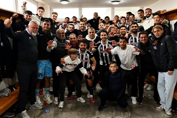 Burhaniye Belediyespor, Play-Off Grubu’nun 4. haftasında deplasmanda aldığı farklı galibiyetle