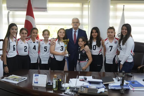 Burhaniye’nin Sultanlarından Büyük Gurur 688961566 1445287184304312 8373835373659593681 n - Marmara Bölge Gazetesi