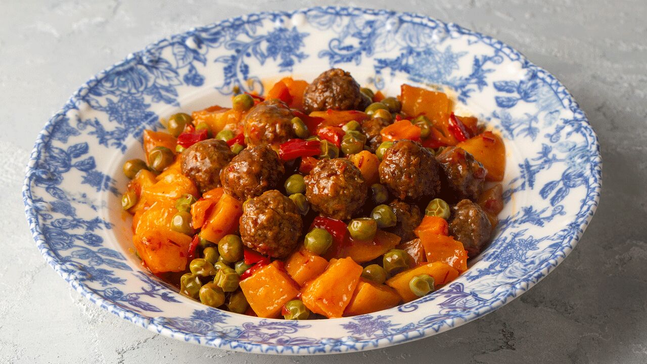Lokanta Usulü Çiftlik Köfte Tarifi! Evde Yapan Bir Daha Dışarıda Yemiyor 69fb3385eb422ab0018d2f35 - Marmara Bölge Gazetesi