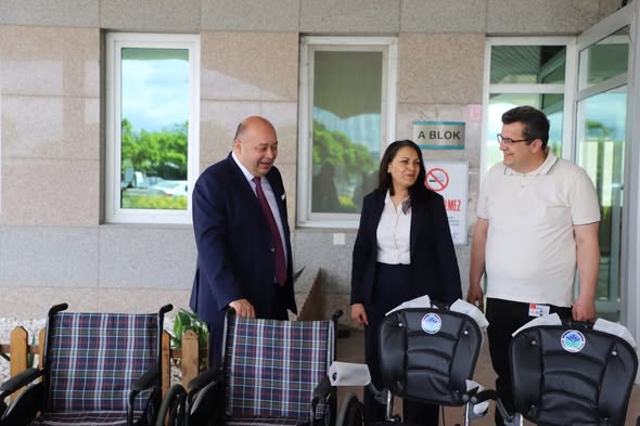 Gönen Belediyesi’nden Hastaneye Anlamlı Destek 701510113 1451301683706531 5577084248563411682 n - Marmara Bölge Gazetesi