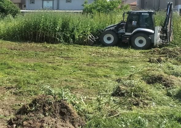 Bigadiç Belediyesi, ilçe genelinde çevre düzenini korumak ve görüntü kirliliğinin