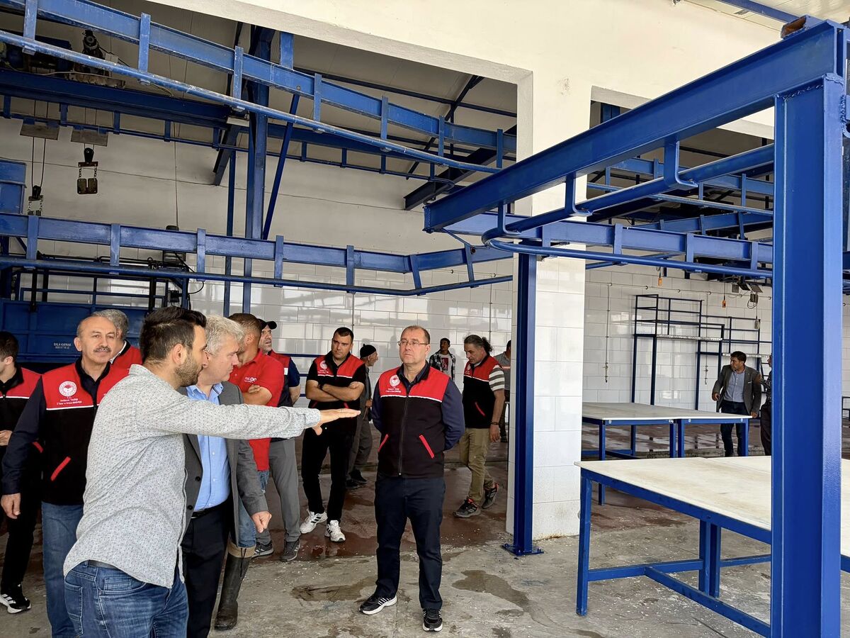 Kurban Bayramı Öncesi Pazarlarda Yoğun Mesai 706528345 1398714832299375 4655703534731715568 n - Marmara Bölge Gazetesi
