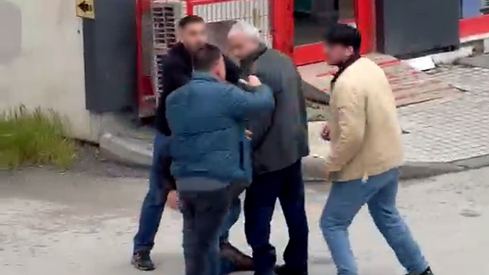Sokak Ortasında Dehşet! AW696120 04 - Marmara Bölge Gazetesi