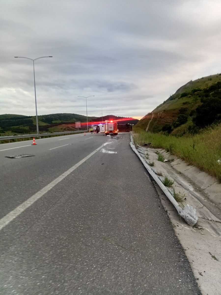 Susurluk’ta Korkunç Kaza! 25 Yaralı! AW707138 06 - Marmara Bölge Gazetesi