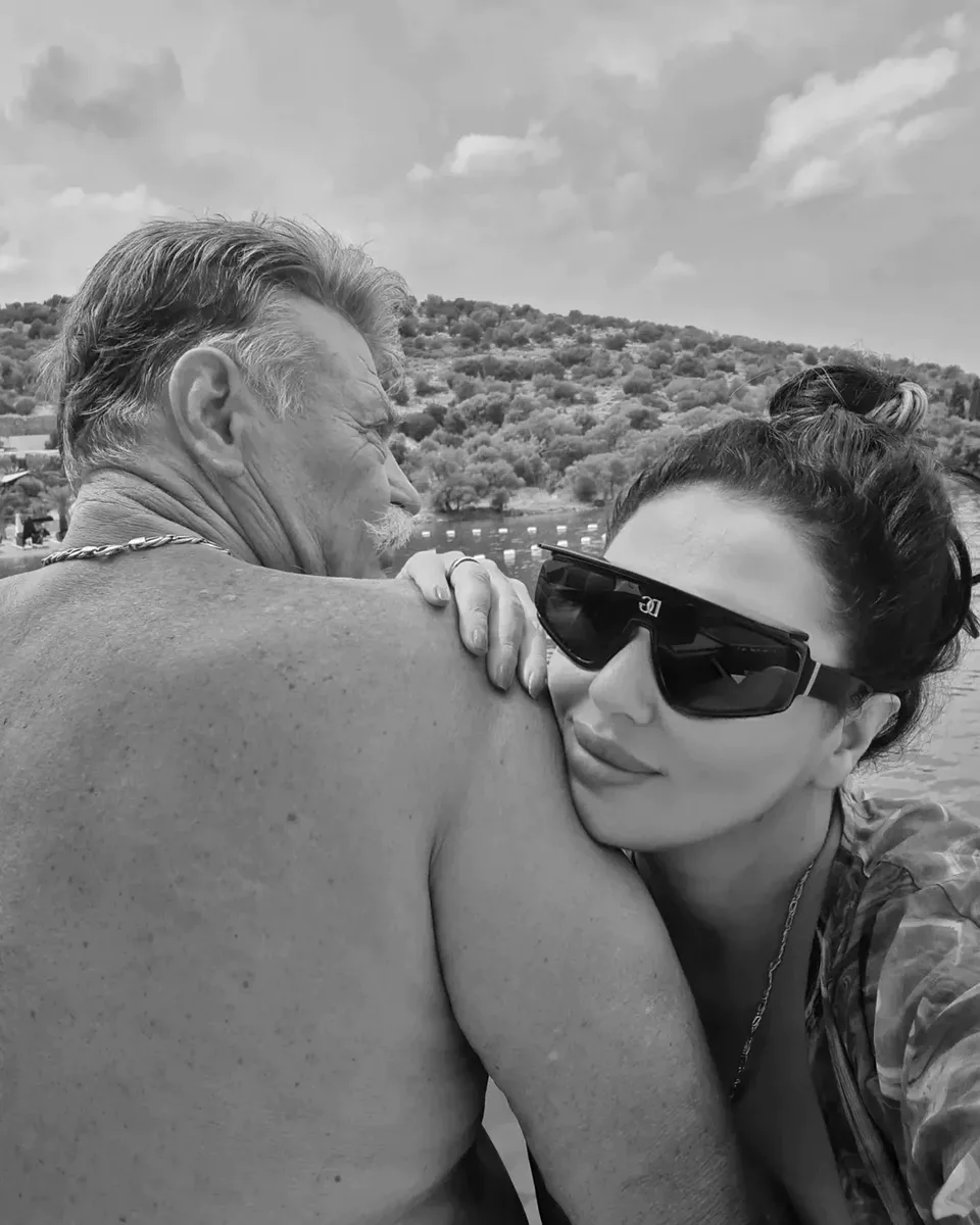 Bilmem kacinci evresindeyiz bu hayatinBilmem kacinci nefesimiz beraber aldigimizBilmem ki Dunya - Marmara Bölge Gazetesi
