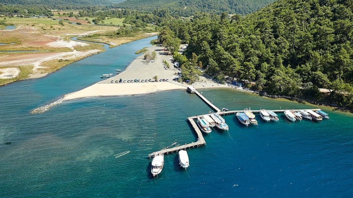 Marmaris’de Gürültüden Uzak Kimsenin Bilmediği Köy CAMLI KOYU 3 - Marmara Bölge Gazetesi