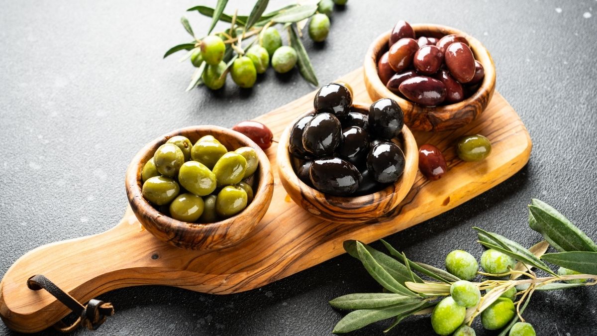 Siyah Zeytin mi Yeşil Zeytin mi? Hangisinin Daha Faydalı Olduğu Açıklandı Evinize ve ofisinize Bu Cicekleri Alin Havanizi Temizleyin 2 8 - Marmara Bölge Gazetesi