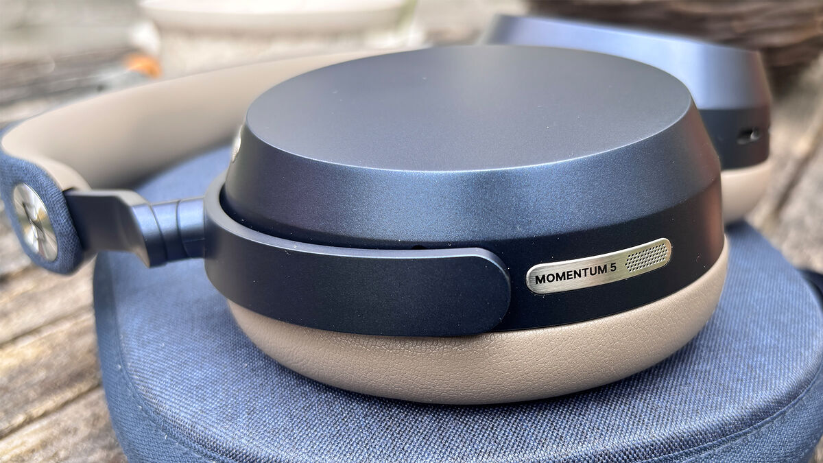 Sennheiser, premium kulak üstü kulaklık serisinin yeni üyesi Momentum 5’i
