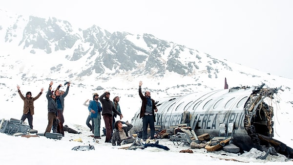 Soluksuz İzleyeceğiniz Gerilim Filmleri Society of the Snow Kar Kardesligi - Marmara Bölge Gazetesi