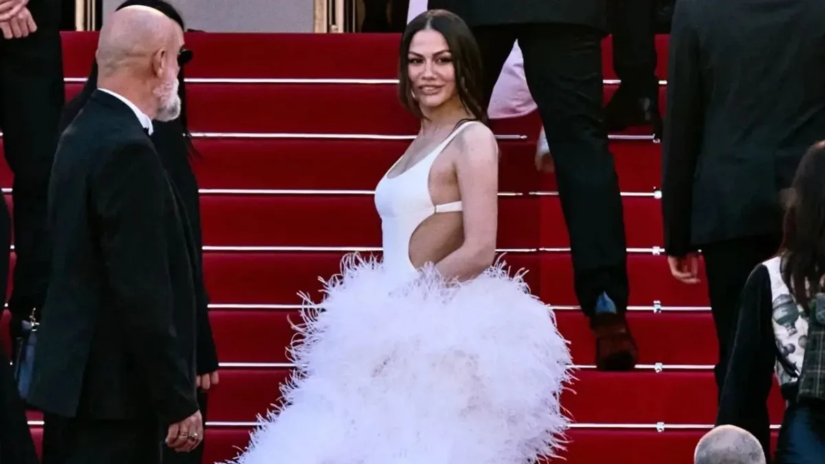 Demet Özdemir’in Cannes Tarzı Sosyal Medyayı Karıştırdı! cannesda turk imzasi demet ozdemir parladi vtbi - Marmara Bölge Gazetesi