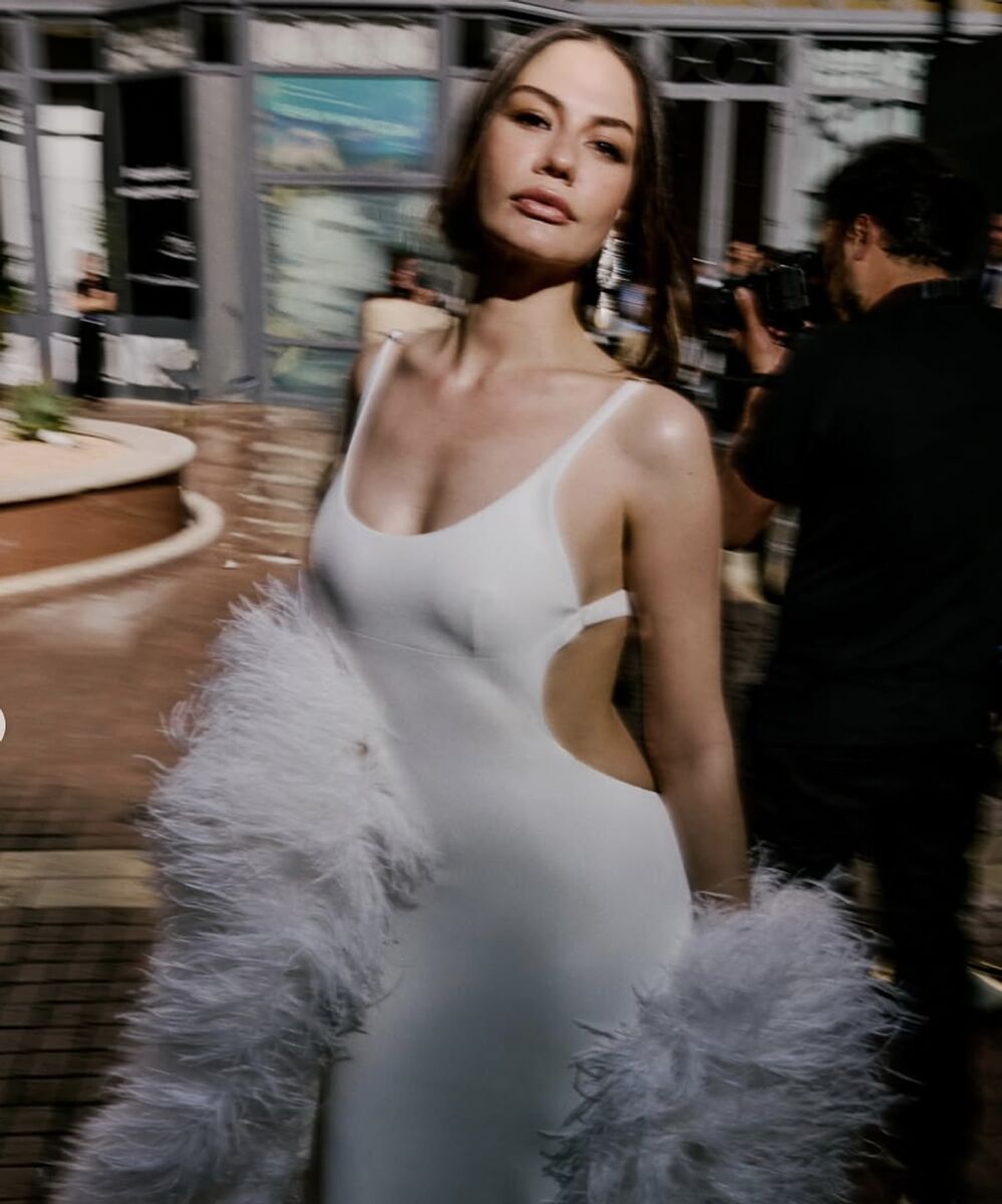 Demet Özdemir’in Cannes Tarzı Sosyal Medyayı Karıştırdı! s 9430d6110bbd64aee861bfa28826501b216cb3e6 - Marmara Bölge Gazetesi