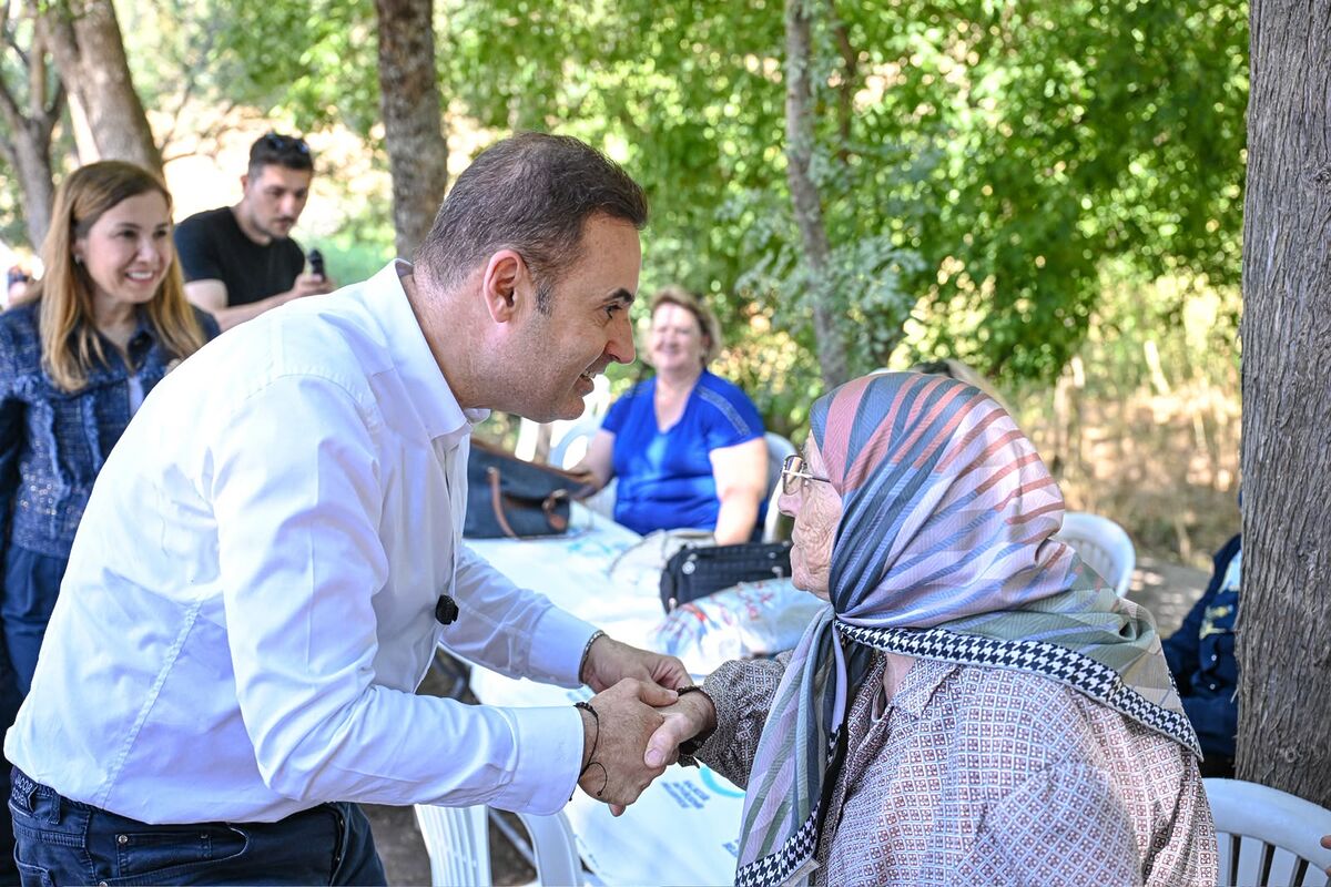 Balıkesir Büyükşehir Belediyesi tarafından Emekliler Haftası kapsamında düzenlenen piknik programında