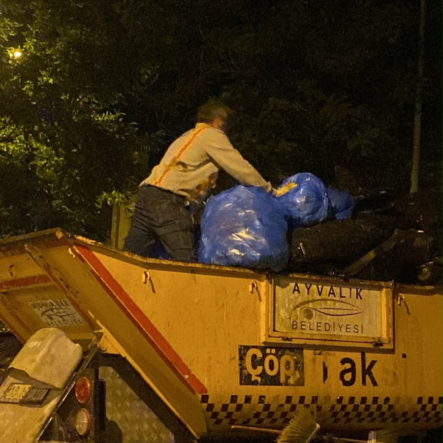 Ayvalık’a 1 Milyon Kişi Akın Etti! 710831195 18556944226064151 8374923955955022805 n - Marmara Bölge Gazetesi