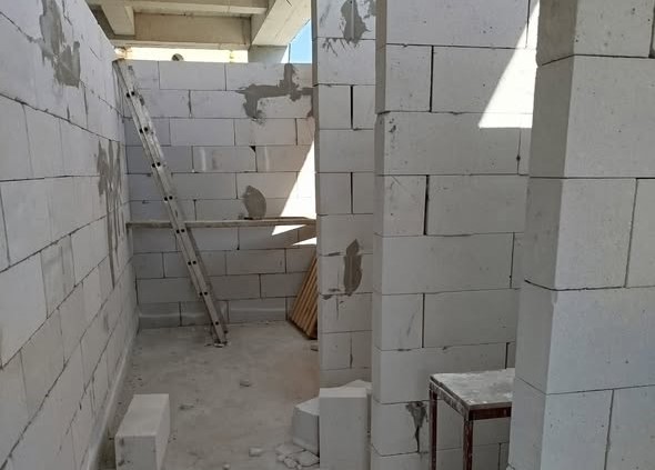 Bigadiç Belediyesi tarafından Yeni İş Merkezi’nde yürütülen onarım ve düzenleme