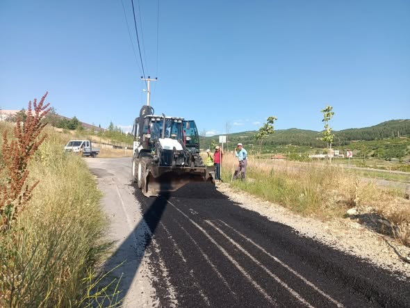 Bigadiç Belediyesi tarafından ilçede ulaşım konforunu artırmak amacıyla sürdürülen çalışmalar