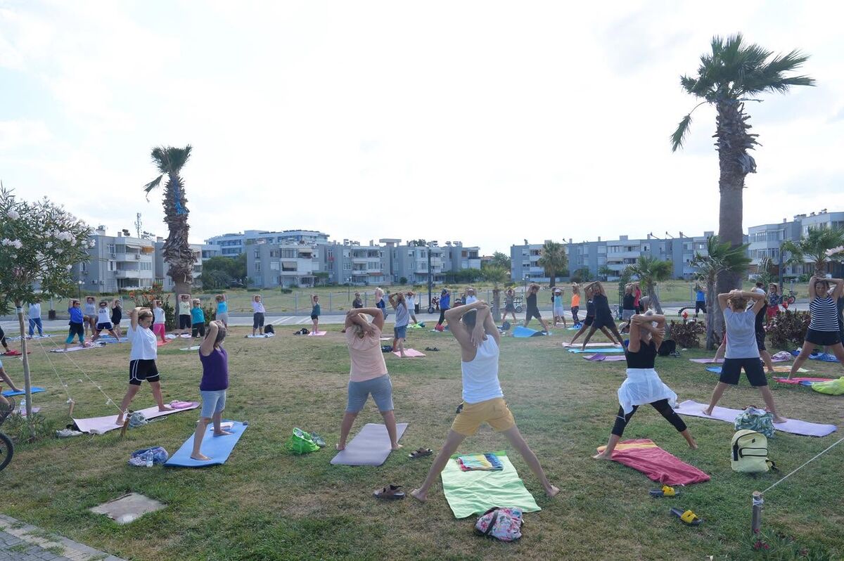 Burhaniye’de Yaz Boyunca Ücretsiz Spor Etkinlikleri Başlıyor 717907964 1472459054920458 7098216045593692635 n - Marmara Bölge Gazetesi
