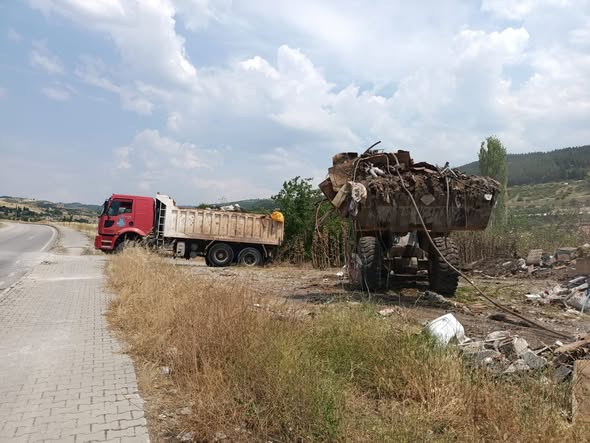 Bigadiç Belediyesi, ilçede daha temiz, düzenli ve sağlıklı bir çevre