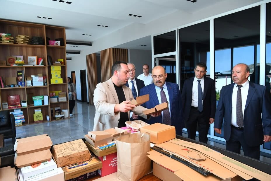 Balıkesir Sanayisinin Gücü Fer-Çelik’e Vali Ustaoğlu’ndan Ziyaret 719210405 18340291219222704 7096329160625051082 n - Marmara Bölge Gazetesi