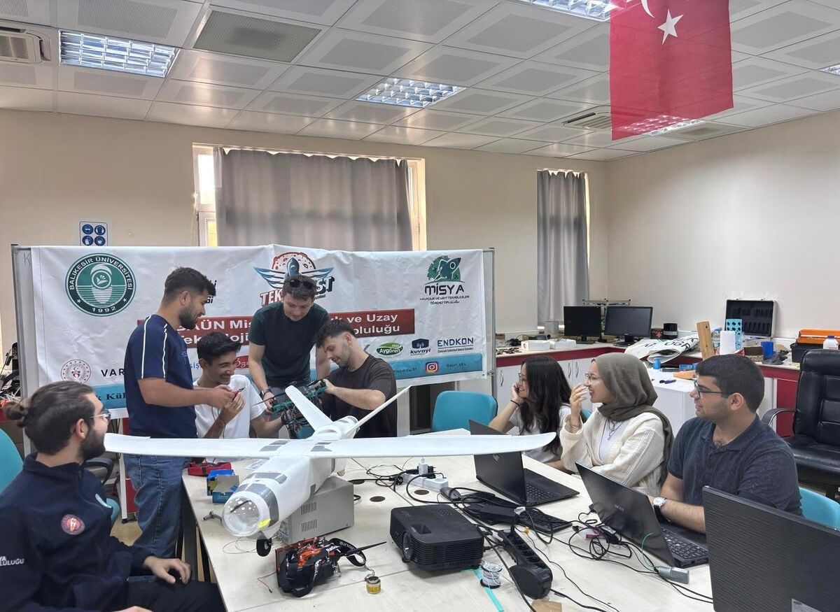 Balıkesir Üniversitesi’nden İHA Projesi 722935234 1449104997246687 6169552213268939147 n - Marmara Bölge Gazetesi