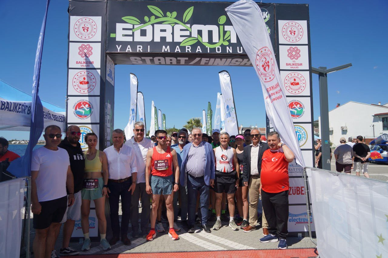 Edremit Belediyesi tarafından ilk kez düzenlenen Edremit Yarı Maratonu, Güre’de