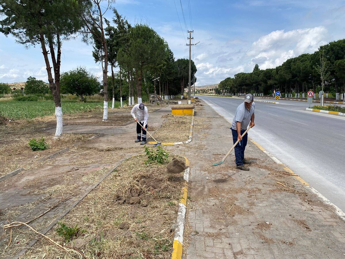 Kepsut Belediyesi İlçe Genelinde Hizmet Atağını Sürdürüyor 723844386 1326805052985822 5839022984991868656 n - Marmara Bölge Gazetesi