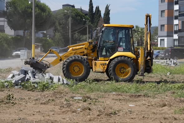 Burhaniye'de Park ve Bahçelerde Büyük Değişim 725279036 1484470297052667 7255567160114144601 n - Marmara Bölge Gazetesi