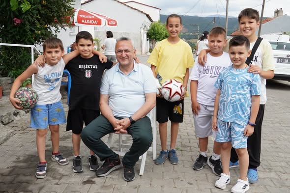 Susurluk'ta Dayanışma Rüzgarı Esti 725678317 1006761195580871 6815640327863338075 n - Marmara Bölge Gazetesi