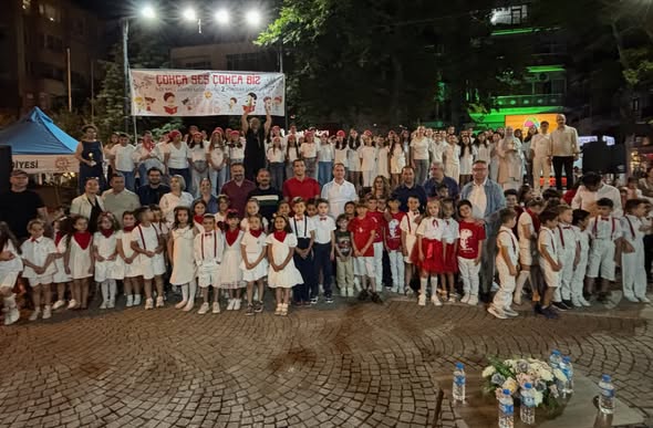 Erdek'te Sanat Rüzgarı Esti 726782700 18417603898176811 7711248161287739576 n - Marmara Bölge Gazetesi