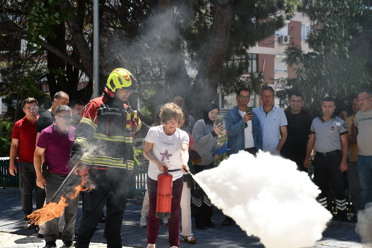 DSİ’den Yangına Karşı Mücadele 729047649 2267099087160300 4903190754145751699 n - Marmara Bölge Gazetesi