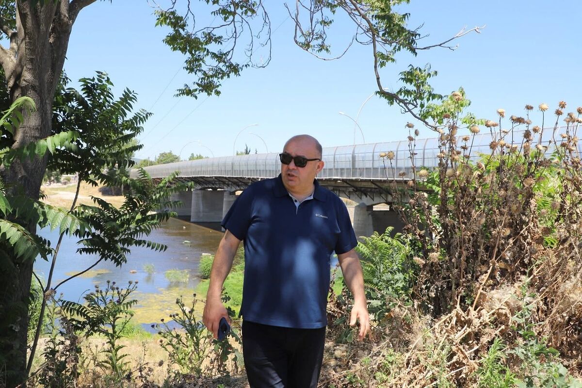 Gönen Belediyesi, ilçenin önemli geçiş noktalarından biri olan Gönen Köprüsü