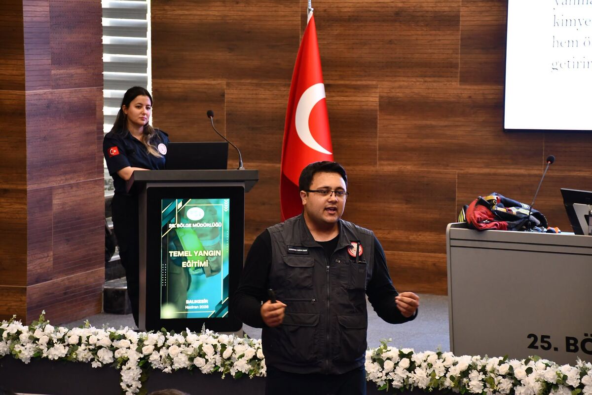 DSİ’den Yangına Karşı Mücadele 729897127 1033889079160757 1780767842326899288 n - Marmara Bölge Gazetesi