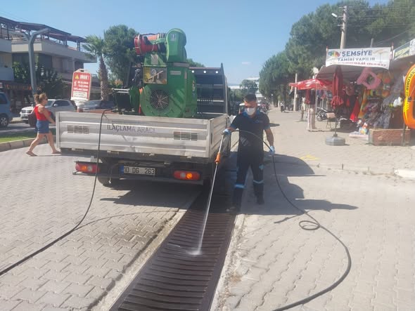 Burhaniye'de Halk Sağlığı İçin Kritik Çalışma! 731067997 1492984679534562 4325591368570194207 n - Marmara Bölge Gazetesi