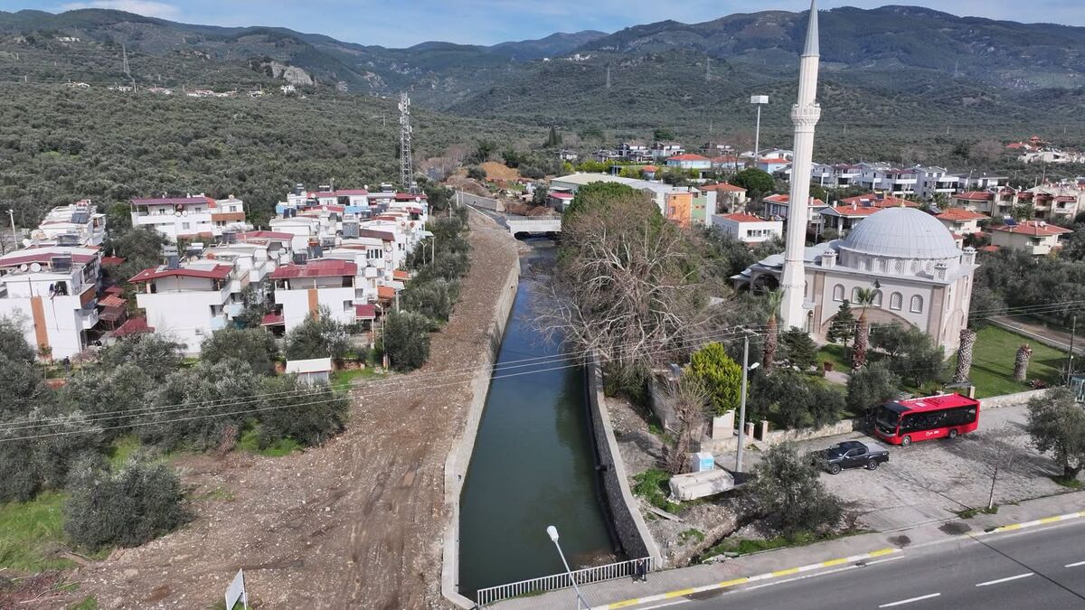 Edremit'te Sel ve Taşkın Riski 733975147 1930319521004759 6643247530035027371 n - Marmara Bölge Gazetesi