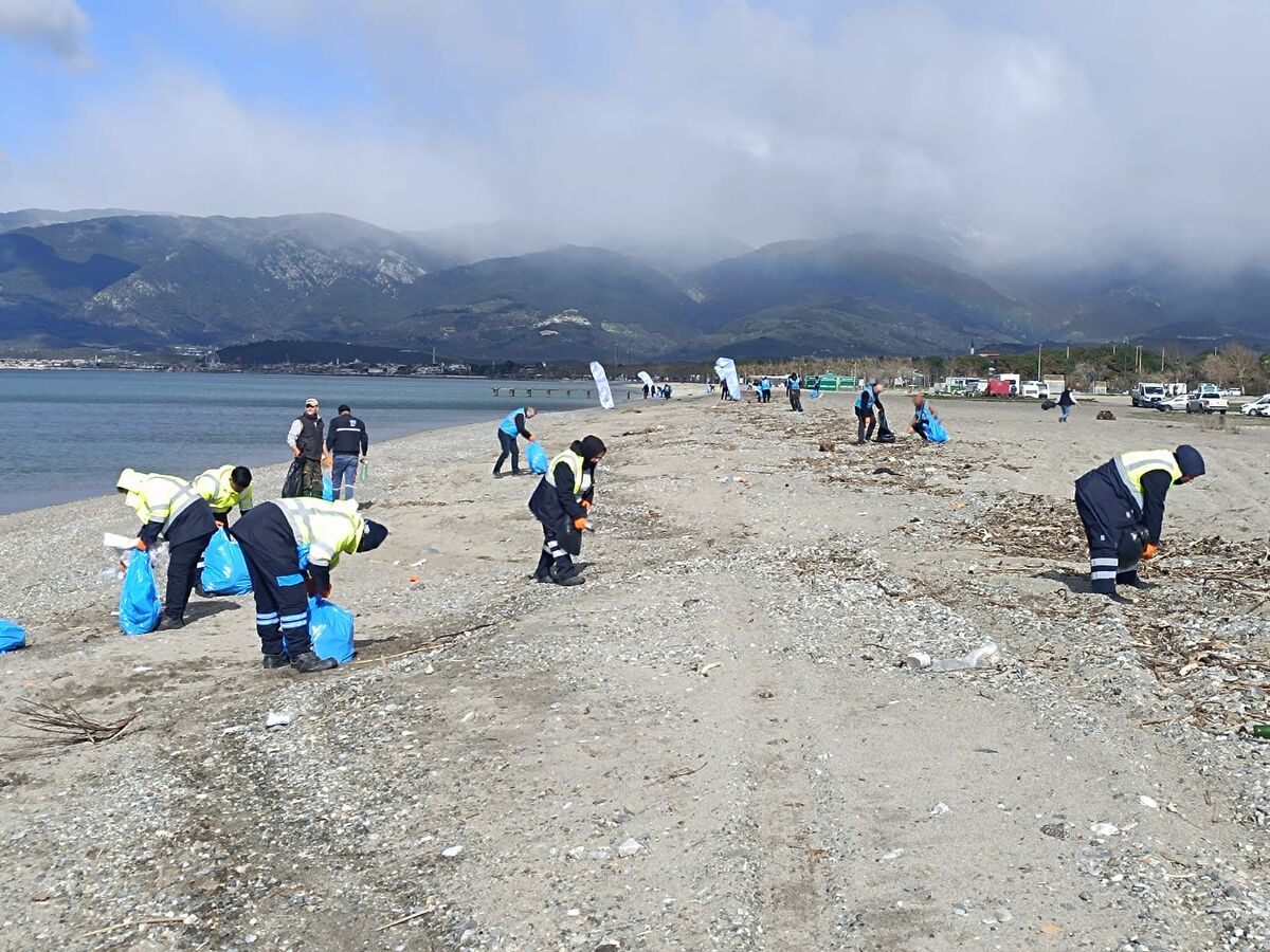 Balıkesir Büyükşehir Belediyesi, Edremit Altınkum Dalyan mevkiinde deniz ekosistemini korumaya