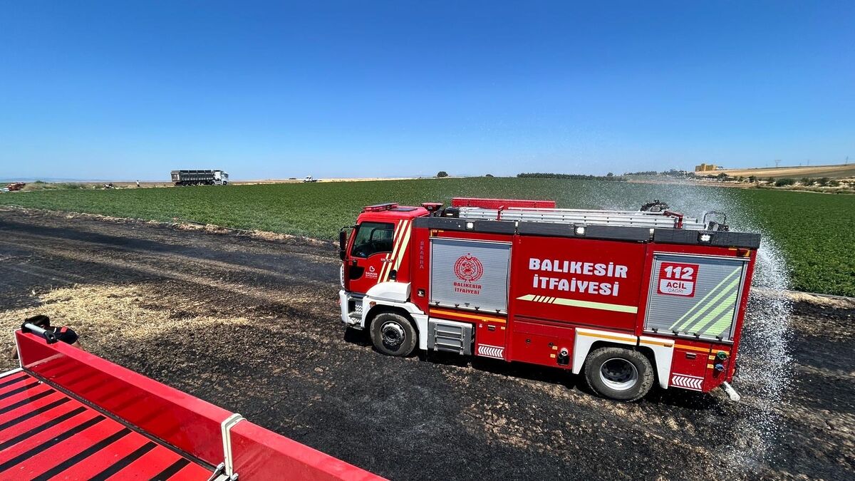 Bandırma’da Araziden Dumanlar Yükseldi AW735133 01 - Marmara Bölge Gazetesi