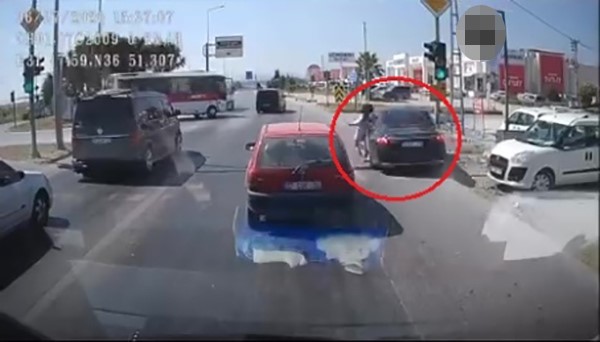 Yeşil Işıkta Dehşet! AW736685 01 - Marmara Bölge Gazetesi