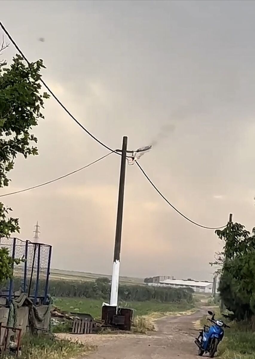 Bandırma’da Elektrik Direğinde Patlama! Bandirmada Elektrik Direginde Patlama 3 - Marmara Bölge Gazetesi