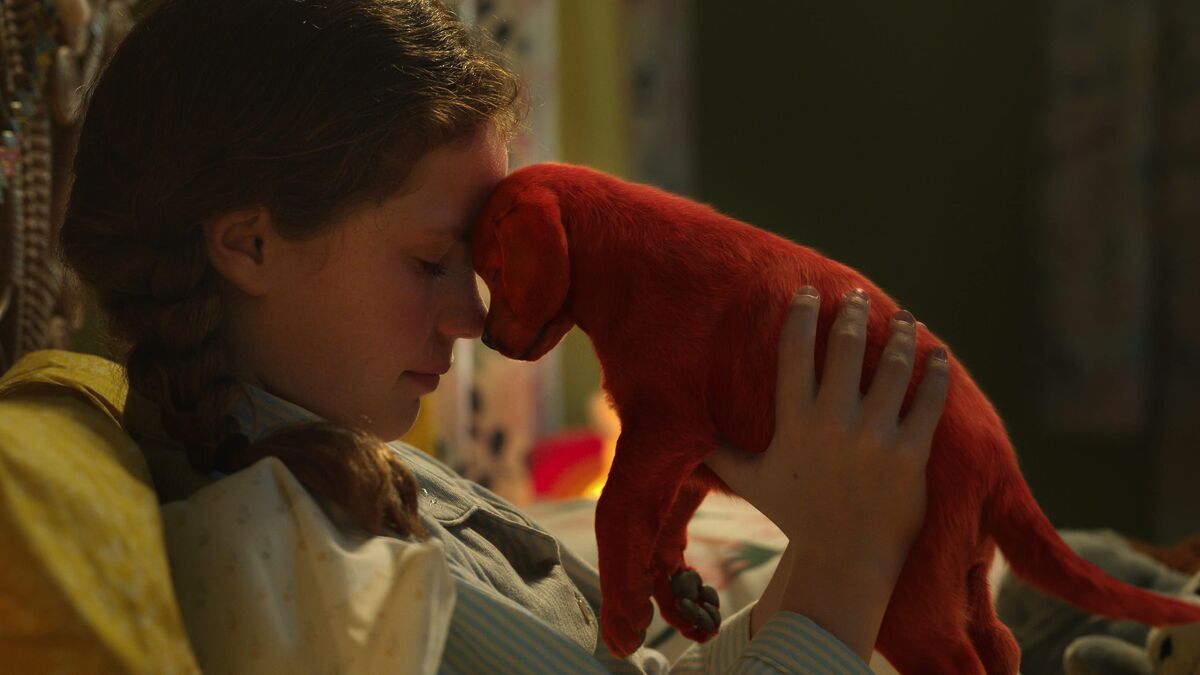 Dostluk ve Fedakârlık Temalı Hayvan Filmleri Clifford the Big Red Dog 2021 - Marmara Bölge Gazetesi