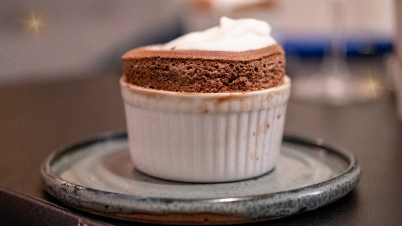 Son yılların en sevilen tatlılarından biri haline gelen Sufle, dışı
