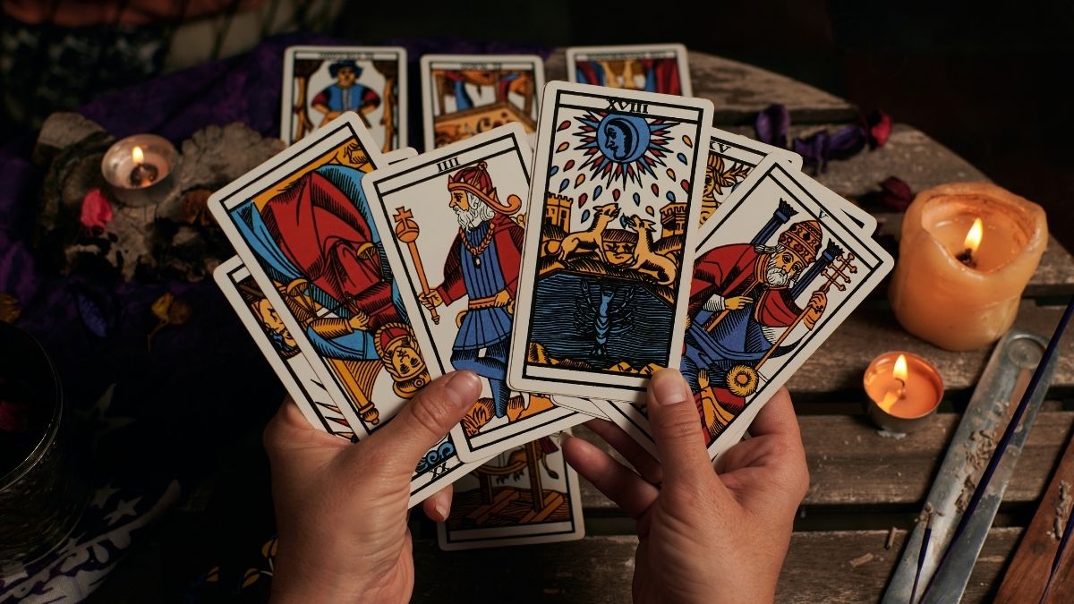 22 Haziran 2026 Pazartesi günü için yapılan tarot kart açılımında