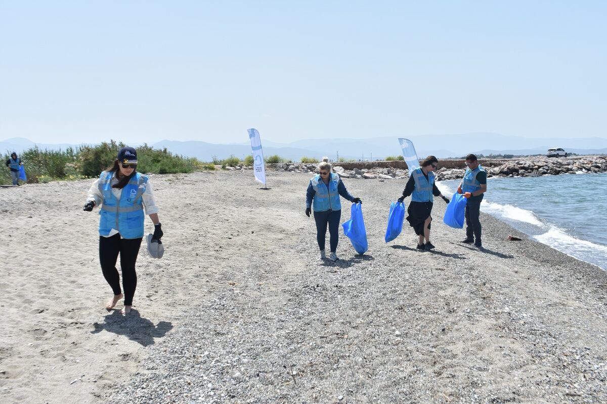 Altınkum Sahilinde Endişelendiren Görüntü a5d1aa29 331e 4452 a26d 197ded894e11 - Marmara Bölge Gazetesi