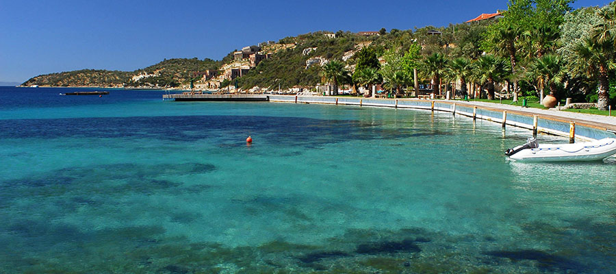 Çeşme’den Bıkan Buraya Koşuyor! Ege’nin Yeni Tatil Rotası bademli koyu 2 - Marmara Bölge Gazetesi
