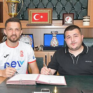 TFF 3. Lig’de yeni sezona şampiyonluk hedefiyle hazırlanan Balıkesirspor, transfer